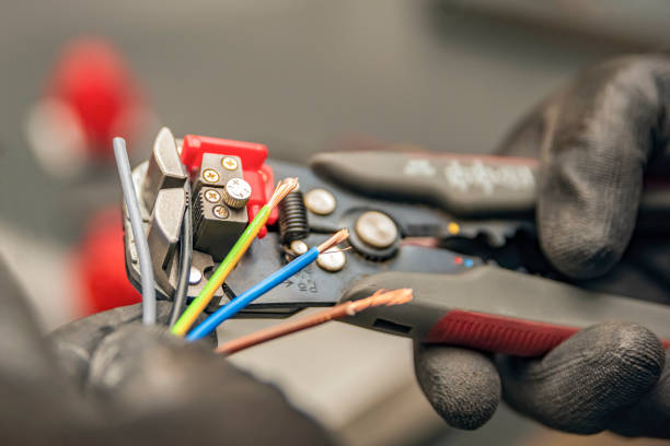 Best Electrician Near Me  in Medford, MN